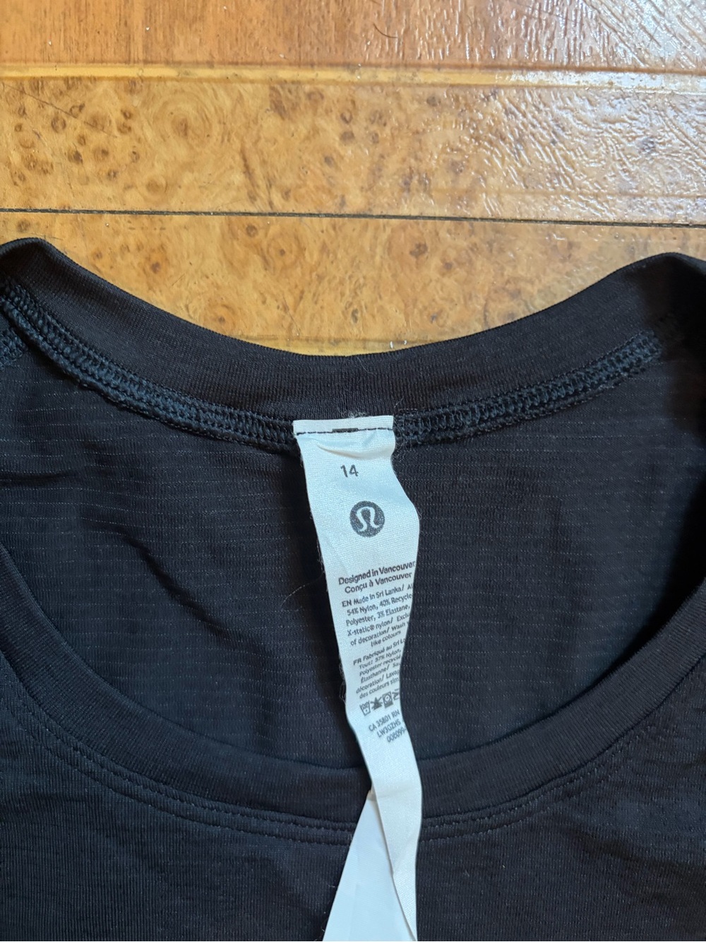 Lululemon athletica Swiftly Black Cropped Short-Sleeve Shirt Sz 14 - Picture 2 of 2